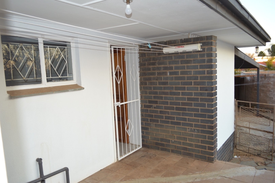 3 Bedroom Property for Sale in Flamwood North West